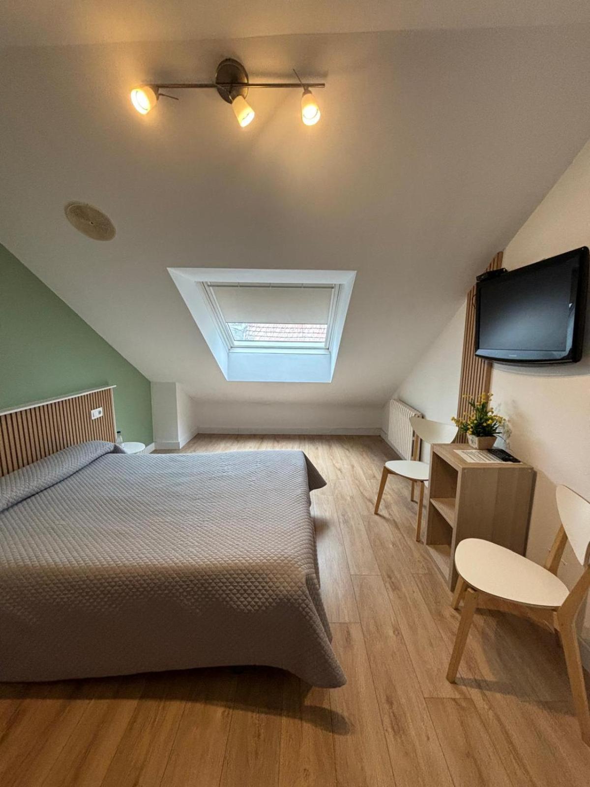 Hostal La Frontera Φερόλ Εξωτερικό φωτογραφία
