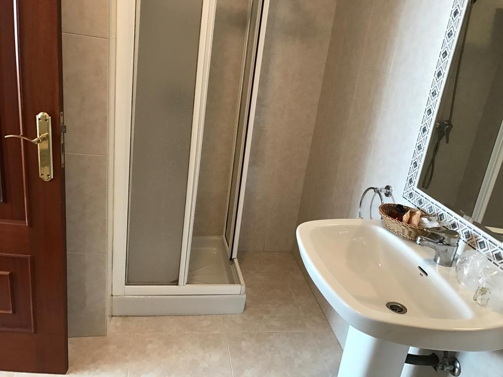 Hostal La Frontera Φερόλ Εξωτερικό φωτογραφία